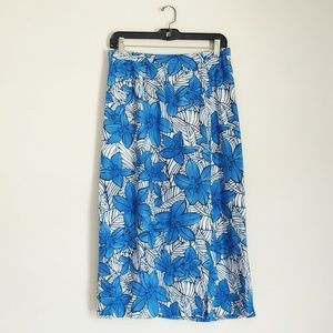 Halmode Blue and White Floral Skirt